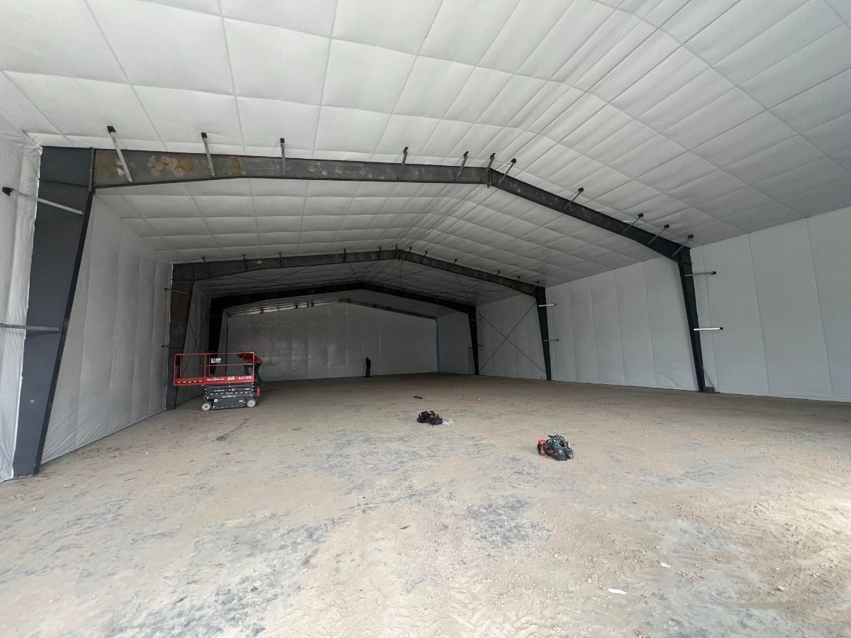 مستودعات تخزين معزولة ضد الحرارة